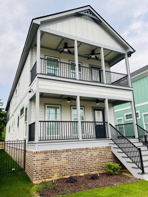 Luxury 4 Bedroom Home And Private Deck By Mcg 6 Огаста Экстерьер фото